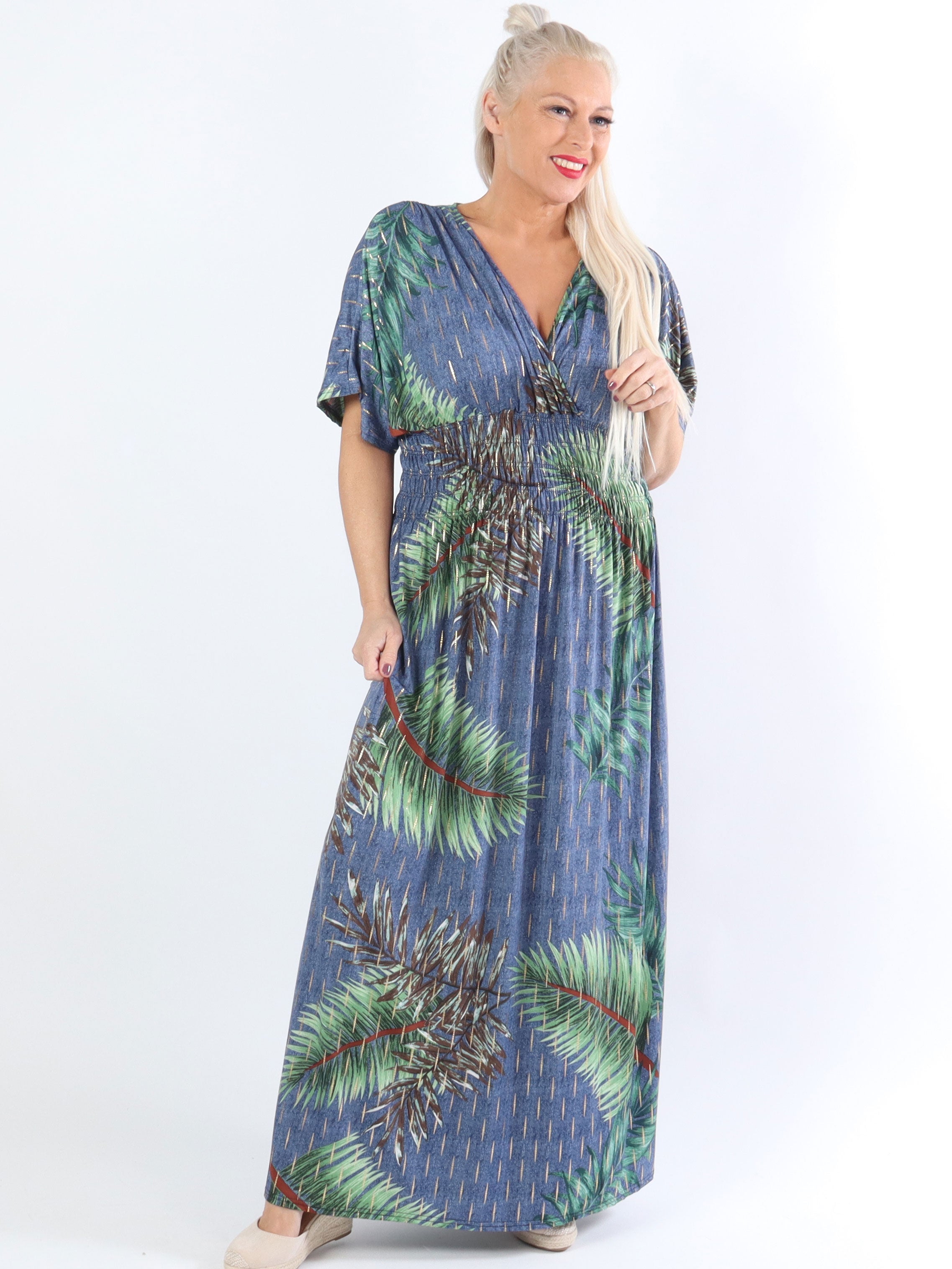 Pams Palm - Lang elastisk plus size kjole i krølfrit stof